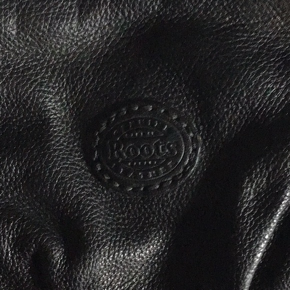 Roots cross body bag. - Picture 2 of 4